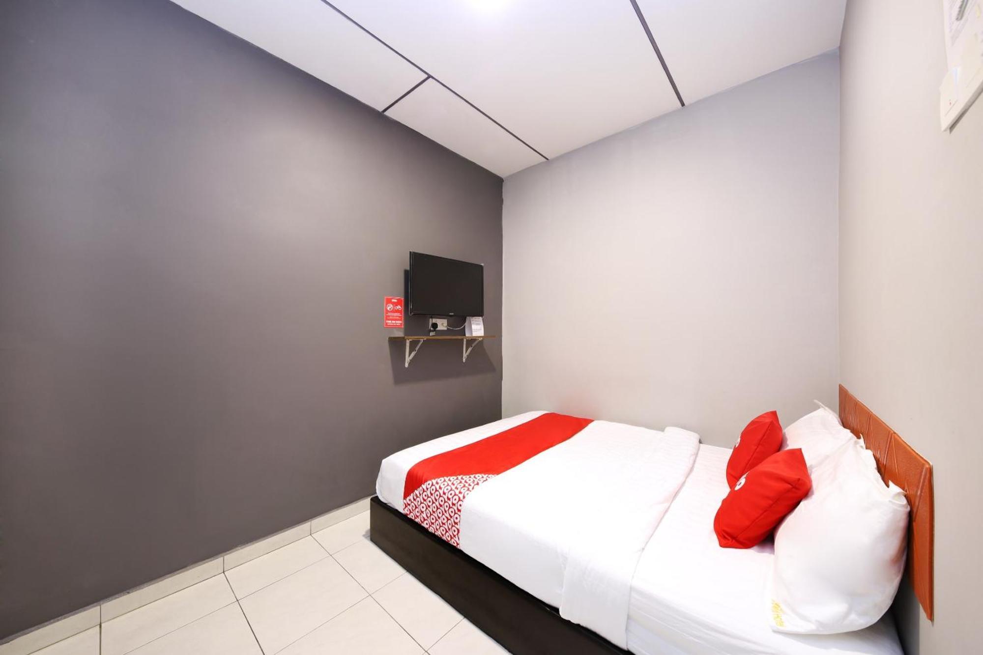 Super Oyo 1184 Ho Hotel Malacca Esterno foto